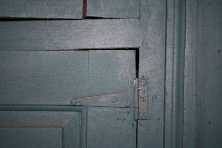gal/251 North West St. - 2006-2007/070124 Later Hinge.jpg